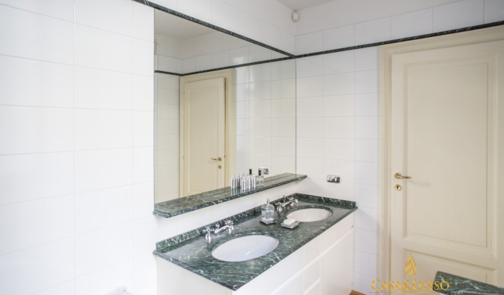 Affitto Appartamenti 220 m² ottime condizioni, Milano, località Centro storico