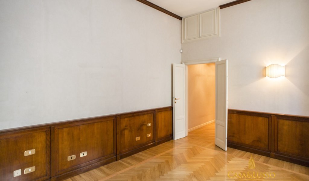 Affitto Appartamenti 220 m² ottime condizioni, Milano, località Centro storico