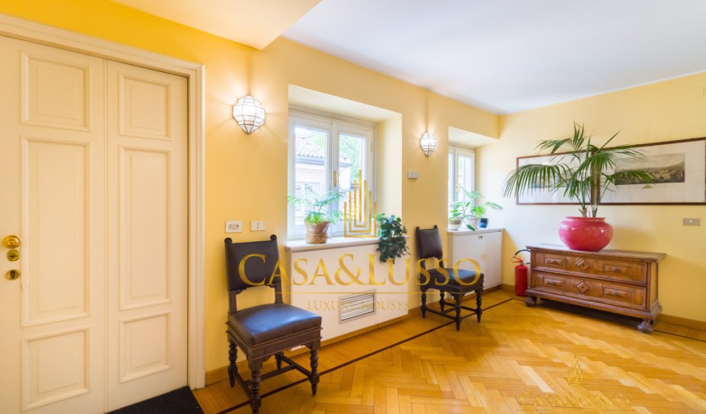 Affitto Attico 182 m², Milano, località Venezia - Duse - San Babila