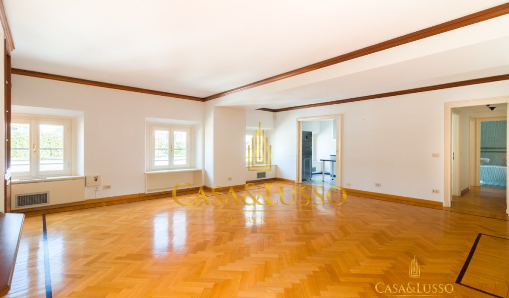 Affitto Attico 182 m², Milano, località Venezia - Duse - San Babila