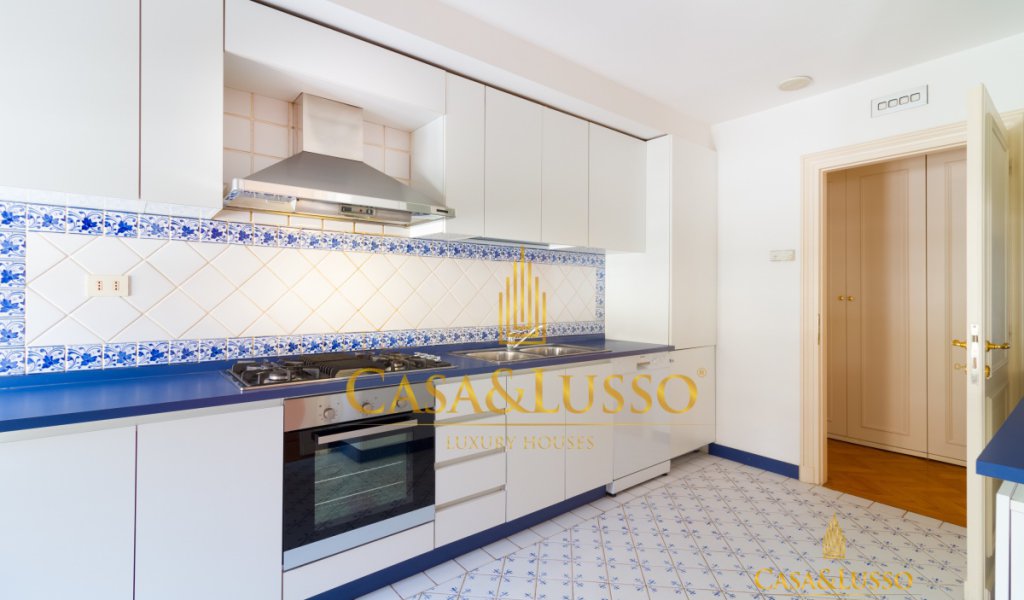 Affitto Attico 182 m², Milano, località Venezia - Duse - San Babila