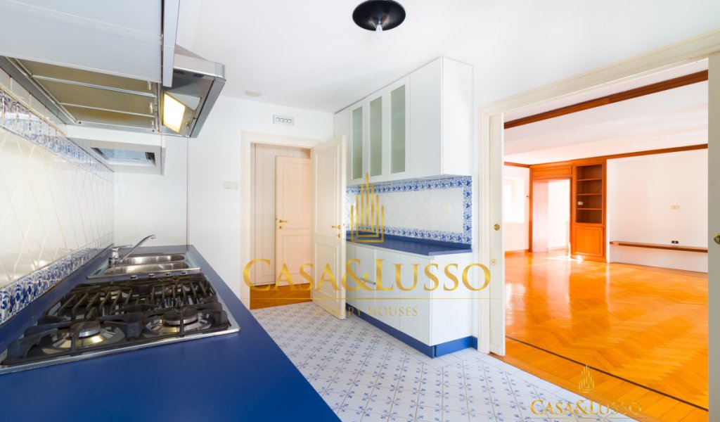 Affitto Attico 182 m², Milano, località Venezia - Duse - San Babila