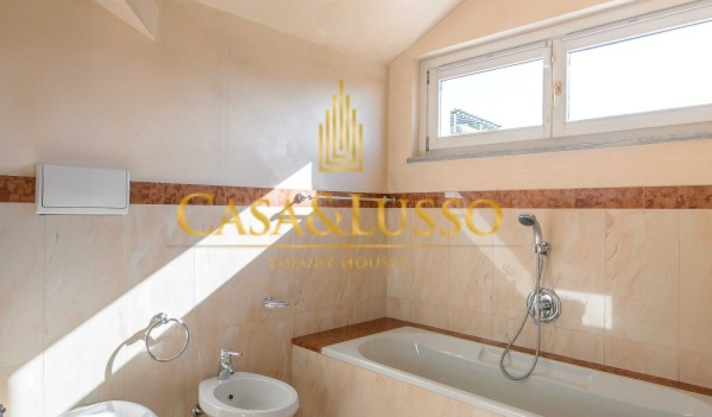 Affitto Attico 225 m² ottime condizioni, Milano, località Duomo - Scala - Quadrilatero