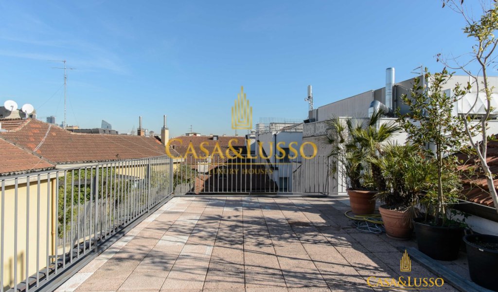 Affitto Attico 225 m² ottime condizioni, Milano, località Duomo - Scala - Quadrilatero