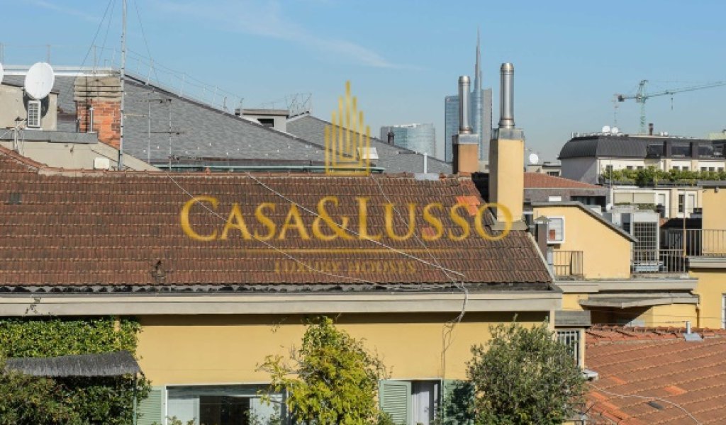 Affitto Attico 225 m² ottime condizioni, Milano, località Duomo - Scala - Quadrilatero