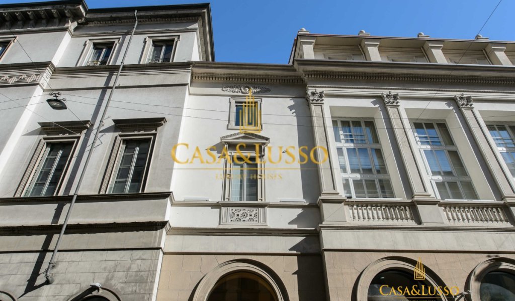 Affitto Attico 225 m² ottime condizioni, Milano, località Duomo - Scala - Quadrilatero