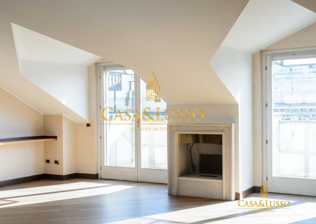 For Rent Penthouse Milan - Luxury Penthouse  with terrace of 145 sqm.  Locality 