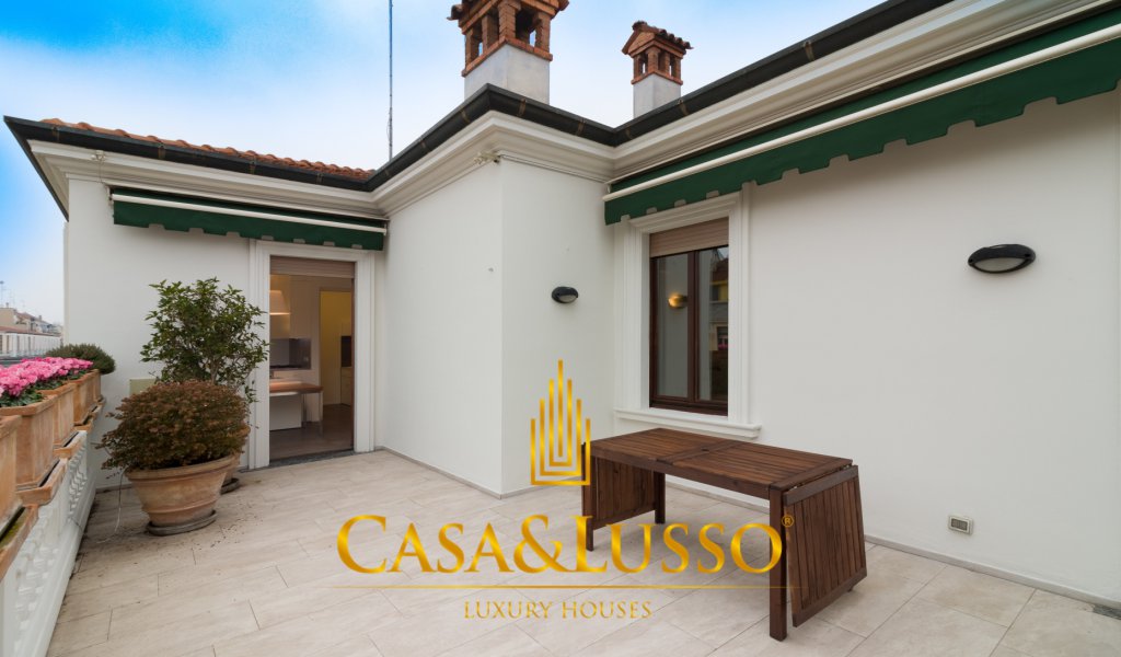 Affitto Attico 200 m², Milano, località XXII Marzo - Indipendenza