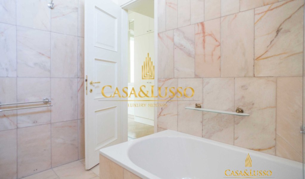 Affitto Attico 380 m², Milano, località Duomo - Scala - Quadrilatero