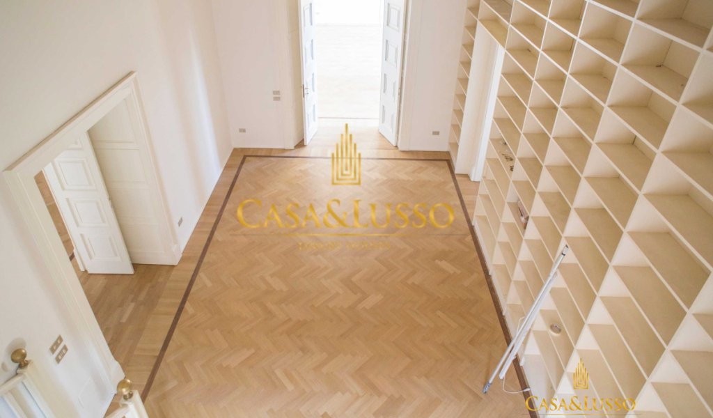 Affitto Attico 380 m², Milano, località Duomo - Scala - Quadrilatero