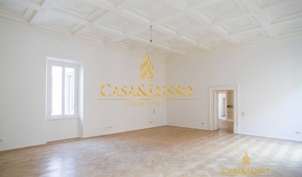 Affitto Attico 380 m², Milano, località Duomo - Scala - Quadrilatero