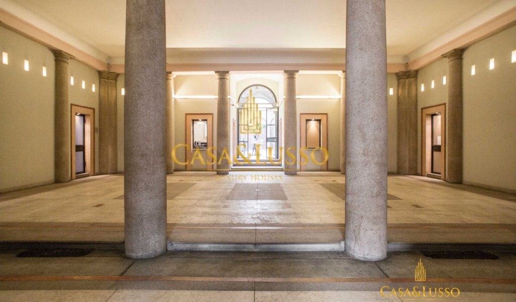 Affitto Attico 380 m², Milano, località Duomo - Scala - Quadrilatero