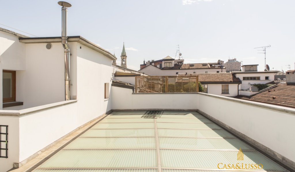 Affitto Attico 130 m² ottime condizioni, Milano, località Centro storico