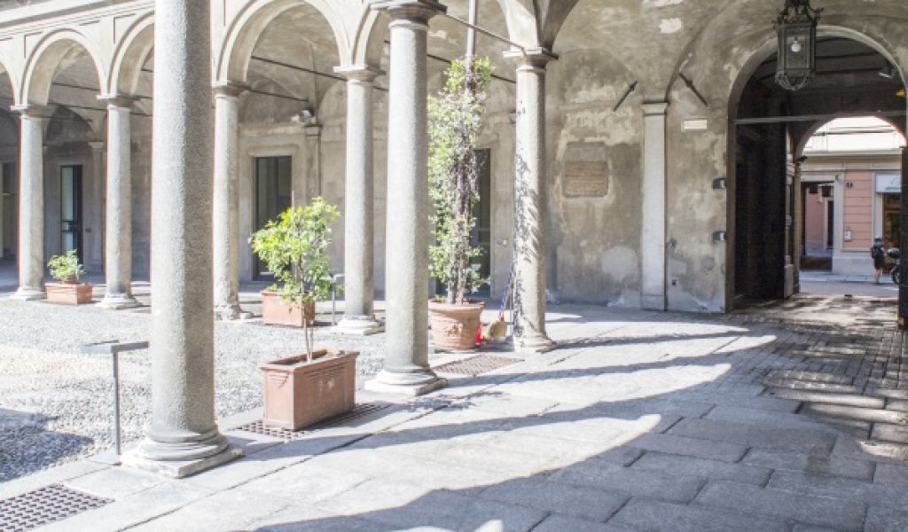 Affitto Attico 130 m² ottime condizioni, Milano, località Centro storico