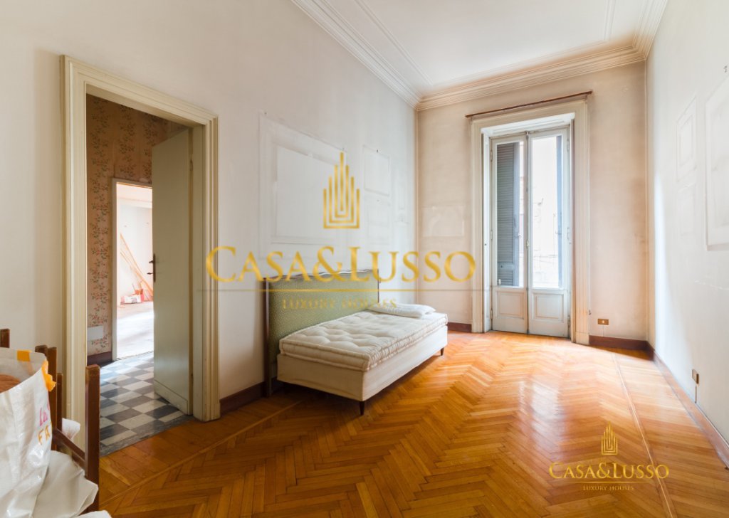 For Sale Apartments Milan - Piazza Duse, majestic residence to be renovated  Locality 
