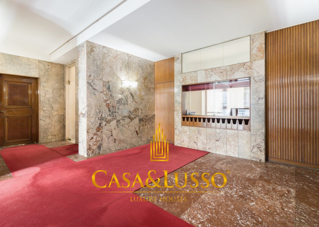 For Rent Apartments Milan - Elegant four-room apartment in the Quadrilatero della Moda Locality 