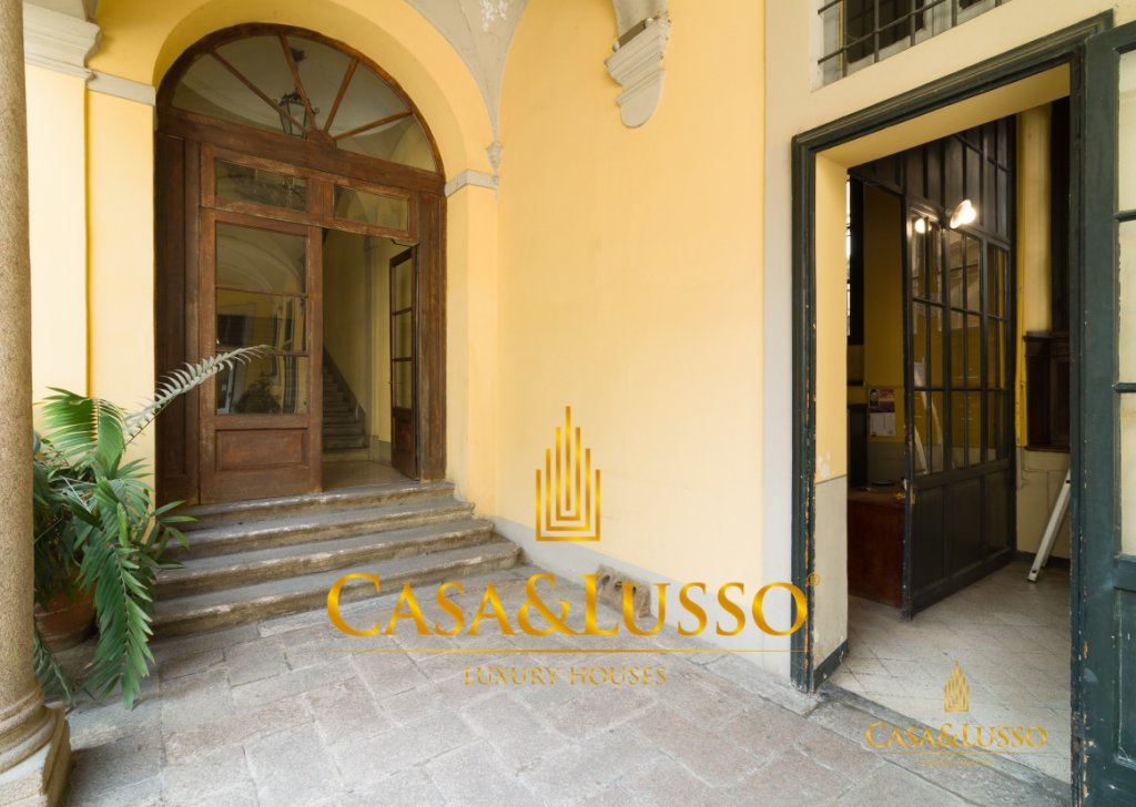 For Rent Apartments Milan - Splendid three-room apartment in the historic building of the '600 Locality 
