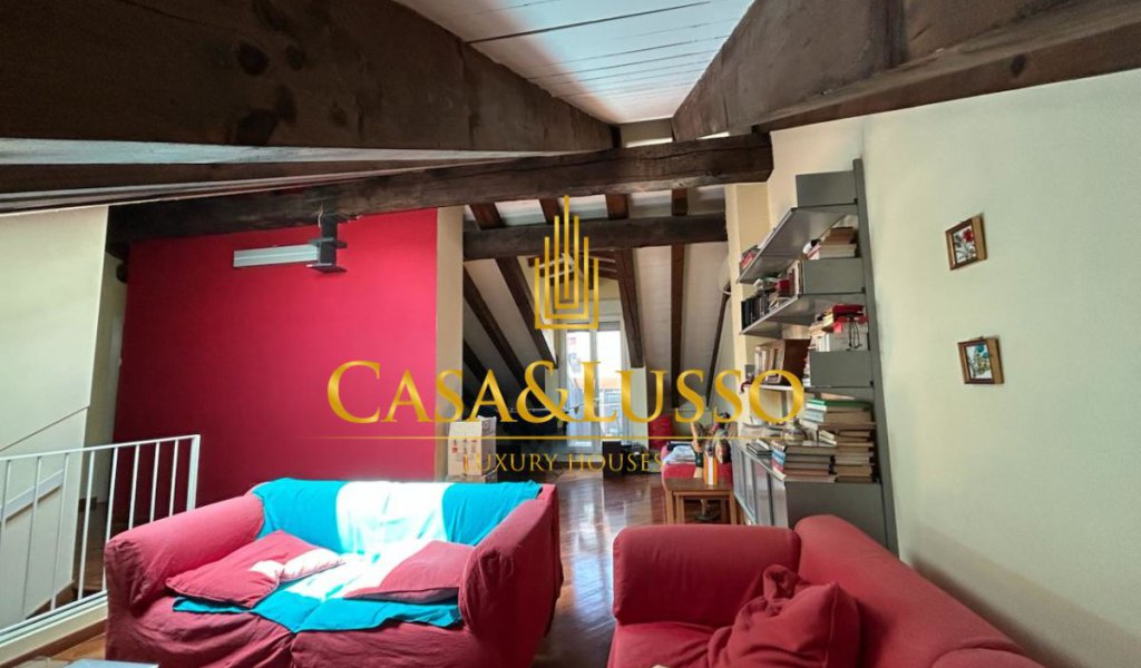 Penthouse for Rent 170 sqm. excellent condition, Milan, locality Majno - Piave - Tricolore