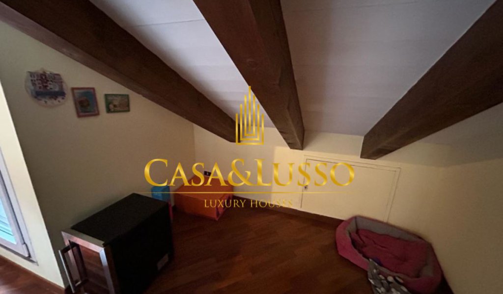 Penthouse for Rent 170 sqm. excellent condition, Milan, locality Majno - Piave - Tricolore