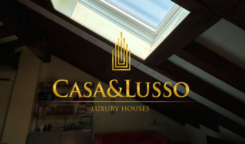 Penthouse for Rent 170 sqm. excellent condition, Milan, locality Majno - Piave - Tricolore