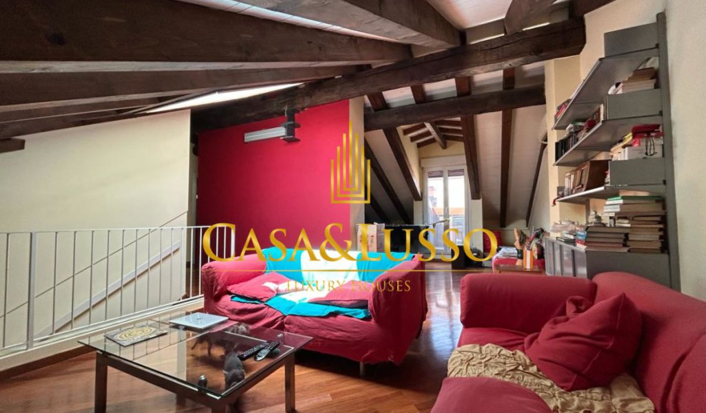 Penthouse for Rent 170 sqm. excellent condition, Milan, locality Majno - Piave - Tricolore