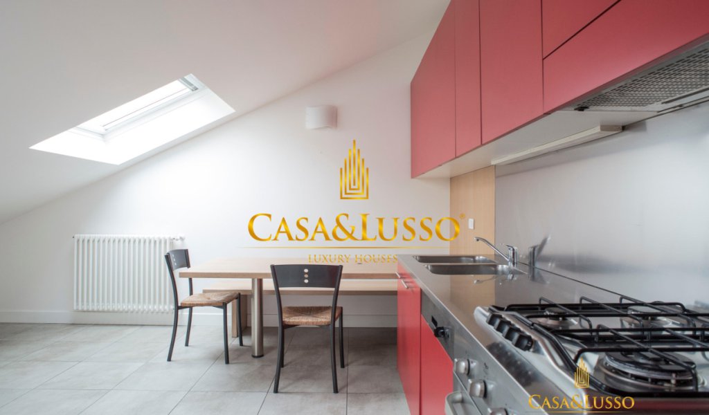 Affitto Mansarda 155 m², Milano, località Brera - Moscova - Turati