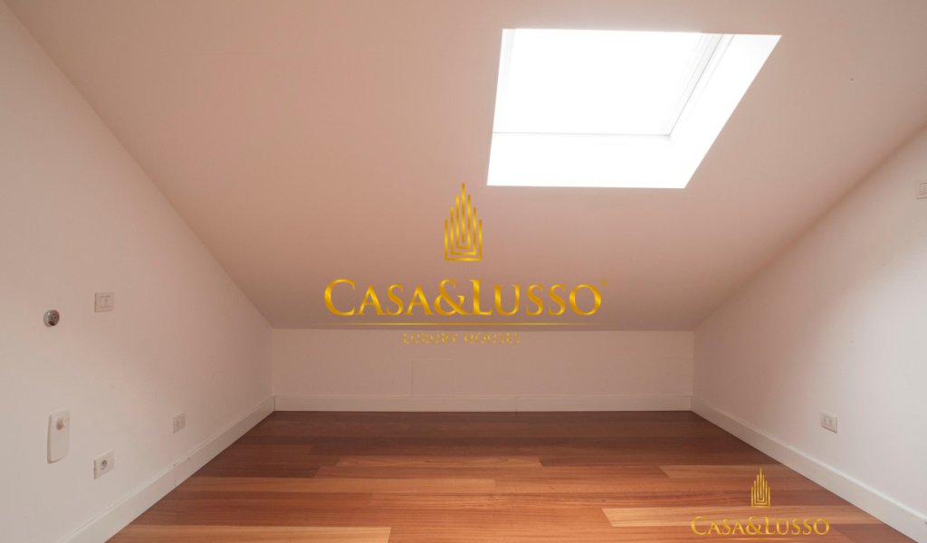 Affitto Mansarda 155 m², Milano, località Brera - Moscova - Turati