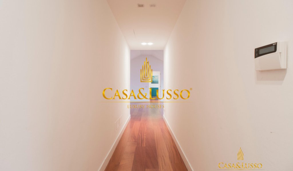 Affitto Mansarda 155 m², Milano, località Brera - Moscova - Turati