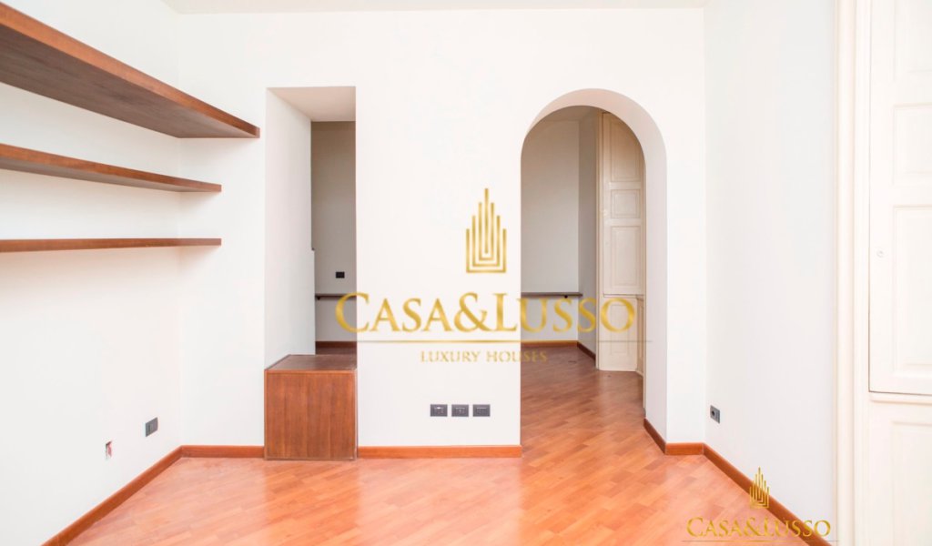 Affitto Appartamenti 120 m² ottime condizioni, Milano, località Duomo - Scala - Quadrilatero