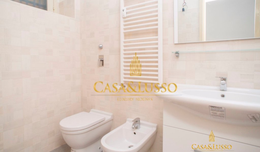 Affitto Appartamenti 120 m² ottime condizioni, Milano, località Duomo - Scala - Quadrilatero