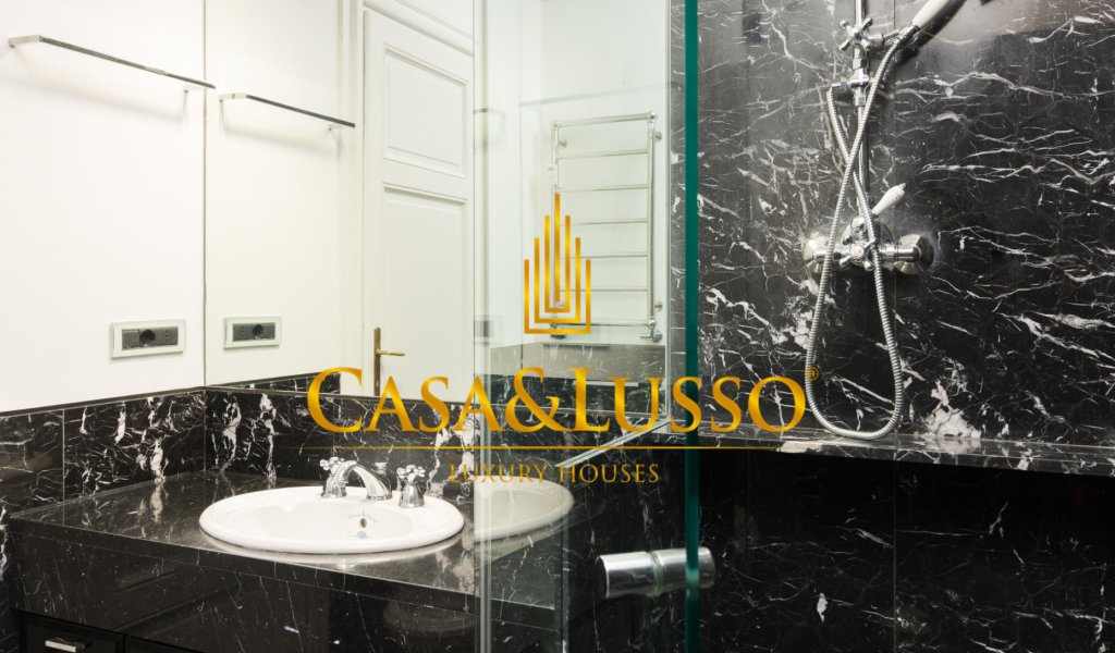 Vendita Appartamenti 230 m², Milano, località Carrobbio - Sant'Ambrogio