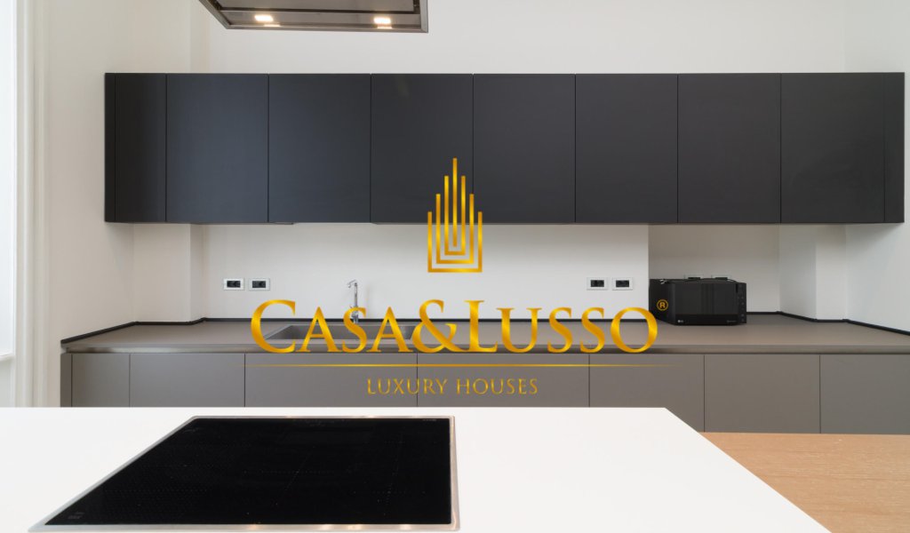 Vendita Appartamenti 230 m², Milano, località Carrobbio - Sant'Ambrogio