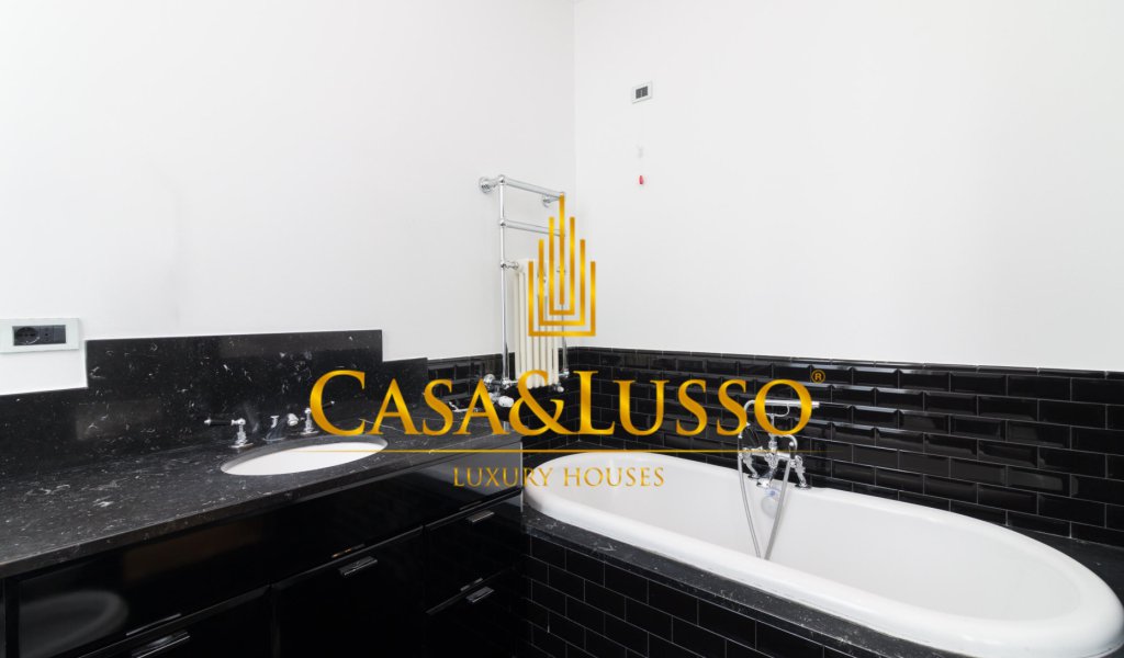 Vendita Appartamenti 230 m², Milano, località Carrobbio - Sant'Ambrogio