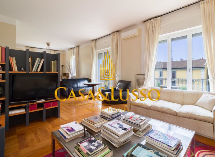 Appartamento in zona Porta Venezia tra eleganza e luce