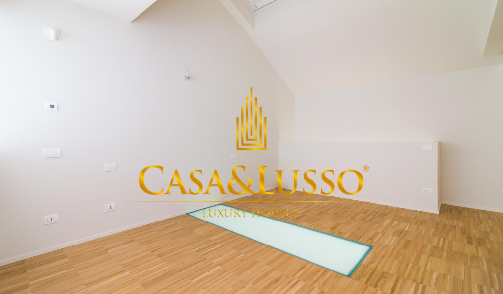 Vendita Appartamenti 175 m², Milano, località Porta Venezia