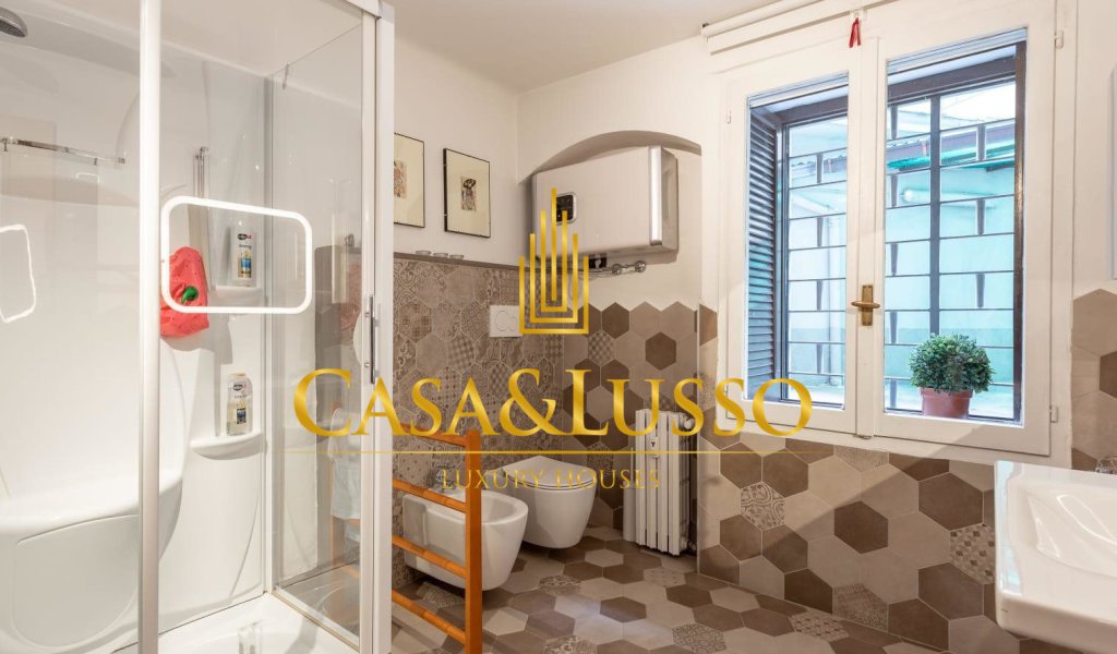 Apartments for Sale 200 sqm., Milan, locality Quadronno - Palestro - Guastalla