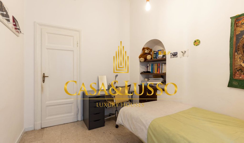 Apartments for Sale 200 sqm., Milan, locality Quadronno - Palestro - Guastalla