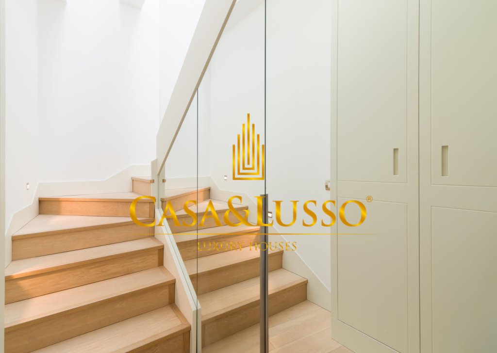 For Sale Apartments Milan - Luxurious penthouse in the Duomo area of Milan Locality 