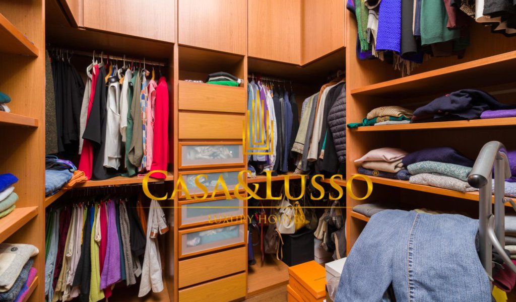 Vendita Appartamenti 340 m², Milano, località Quadronno - Palestro - Guastalla