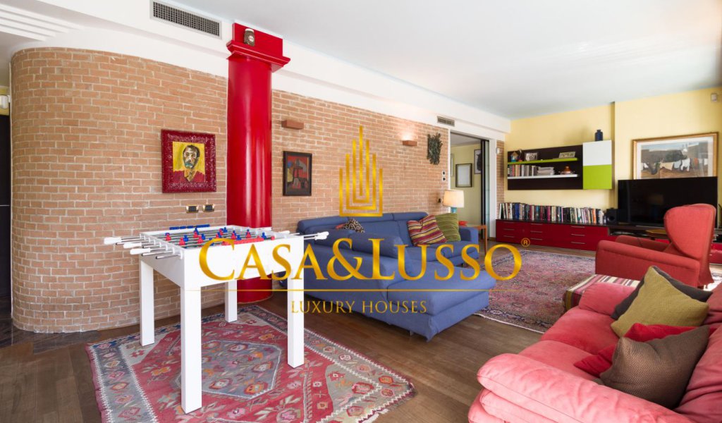 Vendita Appartamenti 340 m², Milano, località Quadronno - Palestro - Guastalla