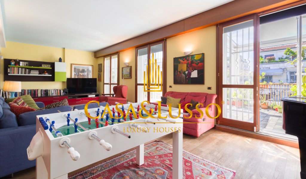 Vendita Appartamenti 340 m², Milano, località Quadronno - Palestro - Guastalla