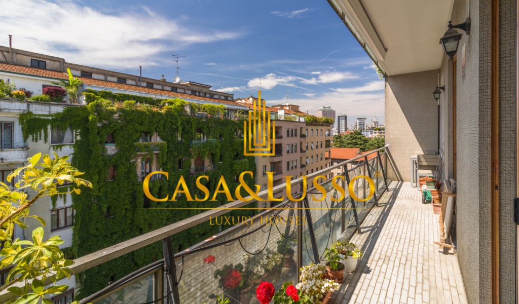 Vendita Appartamenti 340 m², Milano, località Quadronno - Palestro - Guastalla