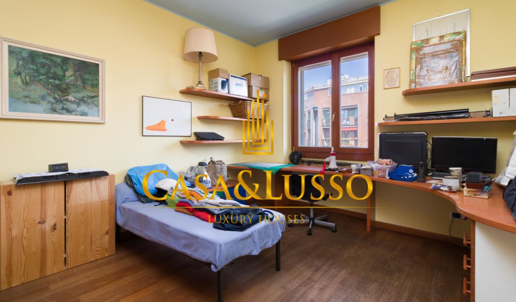 Vendita Appartamenti 340 m², Milano, località Quadronno - Palestro - Guastalla