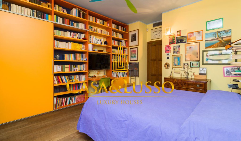 Vendita Appartamenti 340 m², Milano, località Quadronno - Palestro - Guastalla