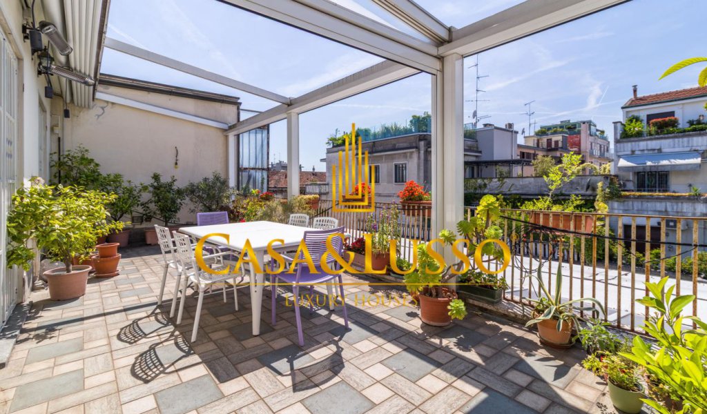Vendita Appartamenti 340 m², Milano, località Quadronno - Palestro - Guastalla