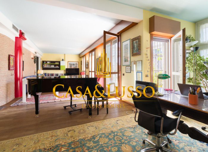 Ampio appartamento con terrazzo in zona Quadronno