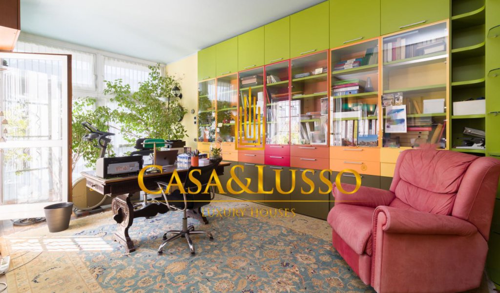 Vendita Appartamenti 340 m², Milano, località Quadronno - Palestro - Guastalla