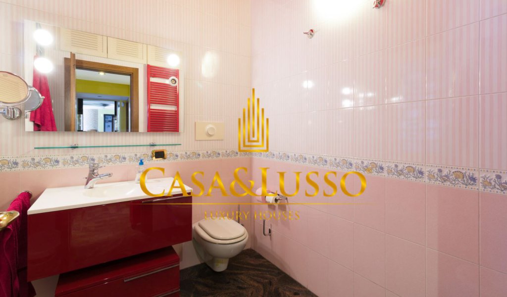 Vendita Appartamenti 340 m², Milano, località Quadronno - Palestro - Guastalla