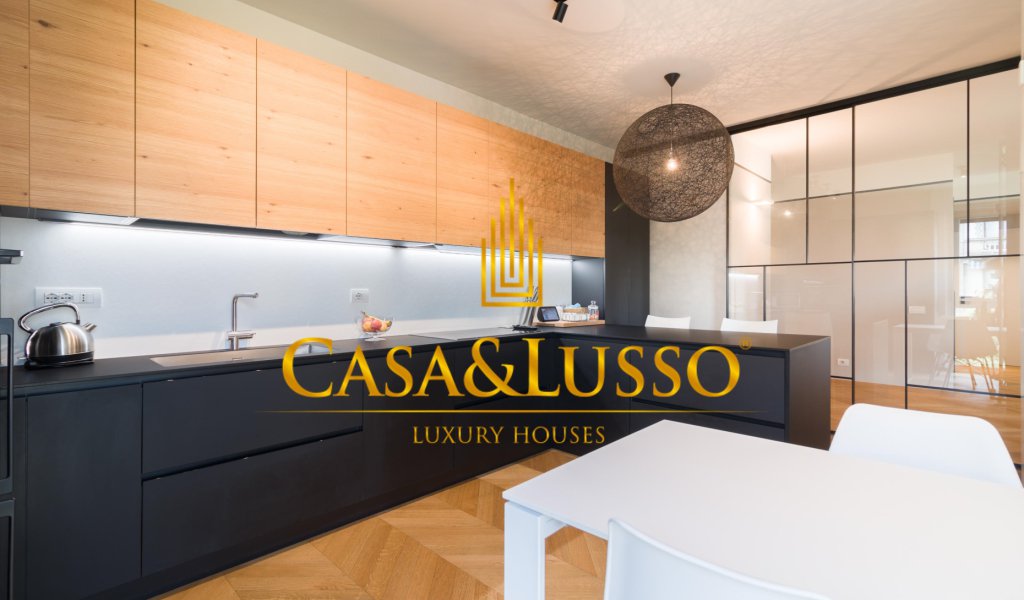 Apartments for Sale 155 sqm., Milan, locality Canonica - Cenisio - Procaccini - Porta Volta