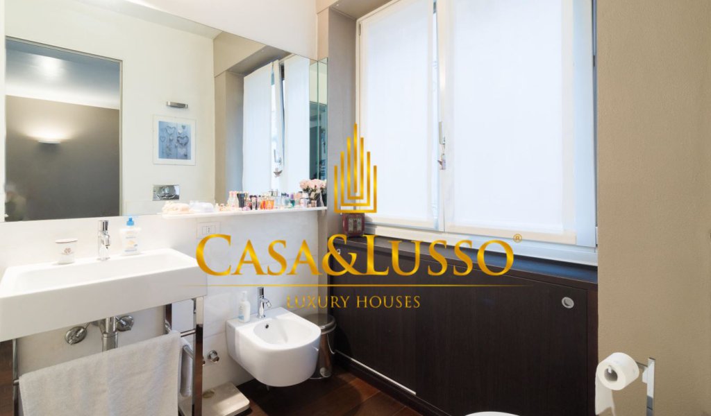 Apartments for Sale 290 sqm. excellent condition, Milan, locality Porta Venezia